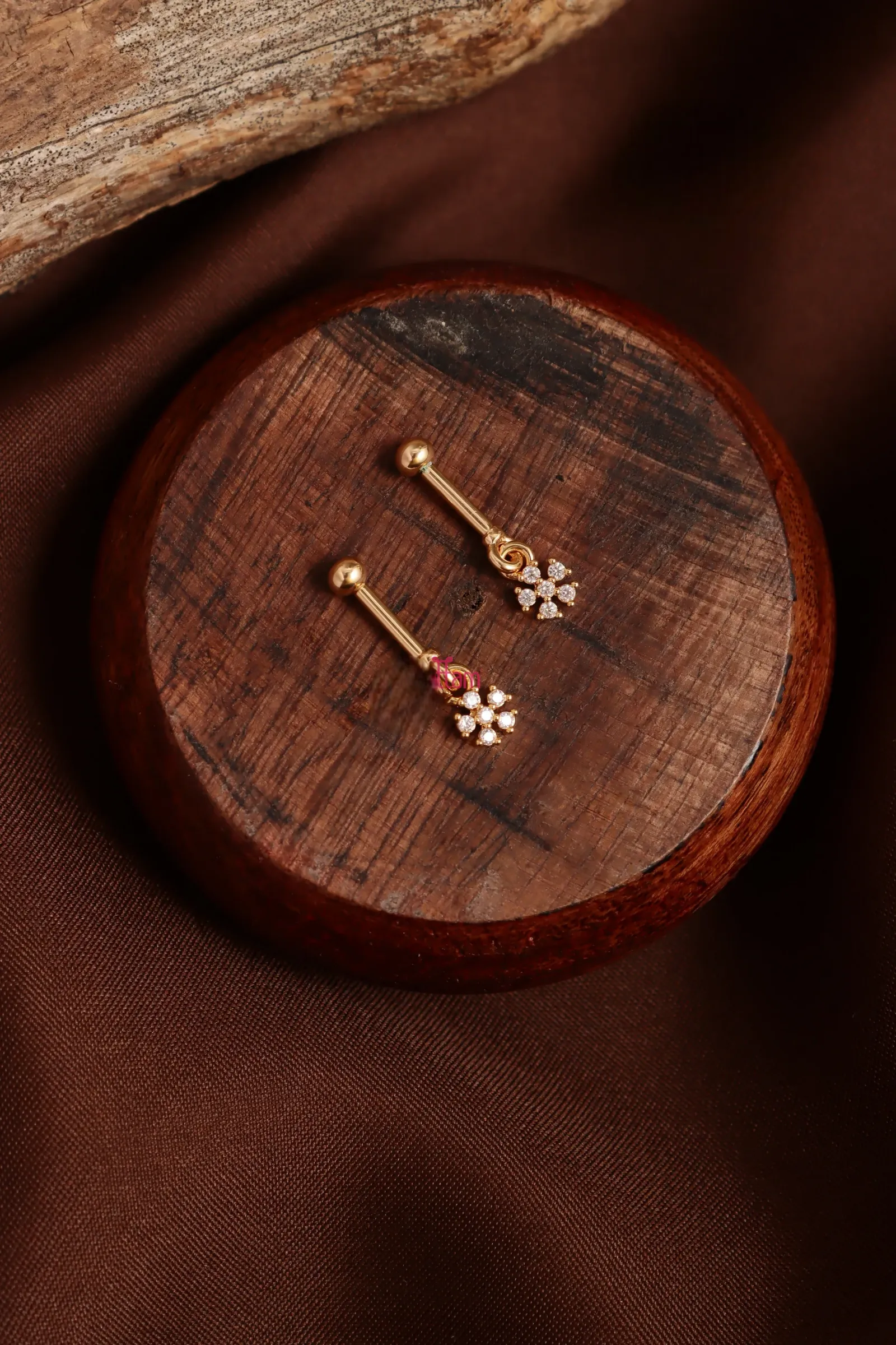 Petals Bugadis